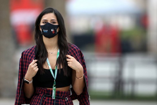 Sandra Dziwiszek (POL), girlfriend of Nicholas Latifi (CDN) Williams Racing.
27.11.2020. Formula 1 World Championship, Rd 15, Bahrain Grand Prix, Sakhir, Bahrain, Practice Day
- www.xpbimages.com, EMail: requests@xpbimages.com © Copyright: Charniaux / XPB Images