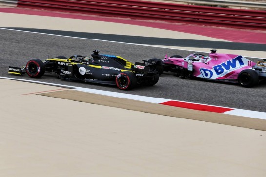 Daniel Ricciardo (AUS) Renault F1 Team RS20 and Sergio Perez (MEX) Racing Point F1 Team RP19.
27.11.2020. Formula 1 World Championship, Rd 15, Bahrain Grand Prix, Sakhir, Bahrain, Practice Day
- www.xpbimages.com, EMail: requests@xpbimages.com © Copyright: Moy / XPB Images