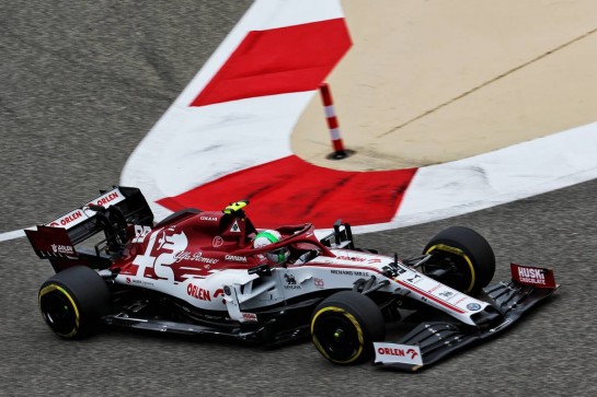 Antonio Giovinazzi (ITA) Alfa Romeo Racing C39.
27.11.2020. Formula 1 World Championship, Rd 15, Bahrain Grand Prix, Sakhir, Bahrain, Practice Day
- www.xpbimages.com, EMail: requests@xpbimages.com © Copyright: Batchelor / XPB Images