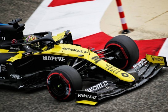 Daniel Ricciardo (AUS) Renault F1 Team RS20.
27.11.2020. Formula 1 World Championship, Rd 15, Bahrain Grand Prix, Sakhir, Bahrain, Practice Day
- www.xpbimages.com, EMail: requests@xpbimages.com © Copyright: Batchelor / XPB Images