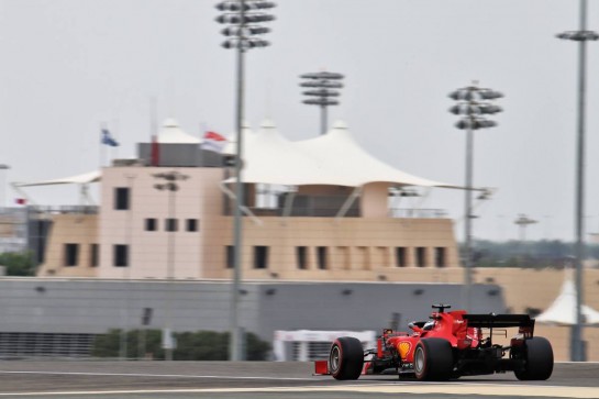 Sebastian Vettel (GER) Ferrari SF1000.
28.11.2020. Formula 1 World Championship, Rd 15, Bahrain Grand Prix, Sakhir, Bahrain, Qualifying Day.
- www.xpbimages.com, EMail: requests@xpbimages.com © Copyright: Batchelor / XPB Images