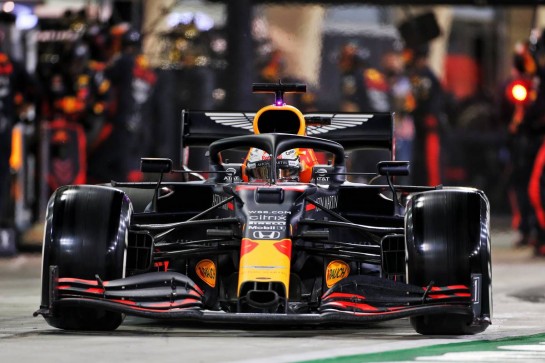 Max Verstappen (NLD) Red Bull Racing RB16 makes a pit stop.
29.11.2020. Formula 1 World Championship, Rd 15, Bahrain Grand Prix, Sakhir, Bahrain, Race Day.
- www.xpbimages.com, EMail: requests@xpbimages.com © Copyright: Charniaux / XPB Images