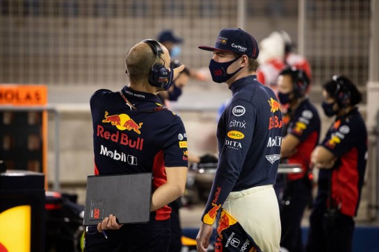 Max Verstappen (NLD) Red Bull Racing with Gianpiero Lambiase (ITA) Red Bull Racing Engineer in the pits while the race is stopped.
29.11.2020. Formula 1 World Championship, Rd 15, Bahrain Grand Prix, Sakhir, Bahrain, Race Day.
- www.xpbimages.com, EMail: requests@xpbimages.com © Copyright: Bearne / XPB Images