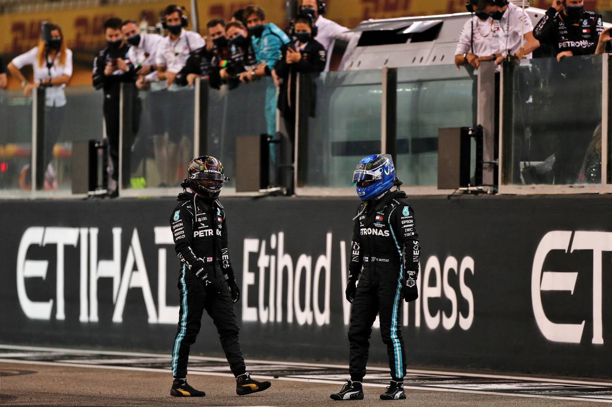 Lewis Hamilton (GBR) Mercedes AMG F1 and team mate Valtteri Bottas (FIN) Mercedes AMG F1 at the end of the race. 13.12.2020. Formula 1 World Championship, Rd 17, Abu Dhabi Grand Prix