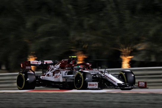 Antonio Giovinazzi (ITA) Alfa Romeo Racing C39.
04.12.2020. Formula 1 World Championship, Rd 16, Sakhir Grand Prix, Sakhir, Bahrain, Practice Day
- www.xpbimages.com, EMail: requests@xpbimages.com © Copyright: Moy / XPB Images