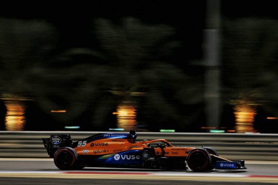 Carlos Sainz Jr (ESP) McLaren MCL35.
04.12.2020. Formula 1 World Championship, Rd 16, Sakhir Grand Prix, Sakhir, Bahrain, Practice Day
- www.xpbimages.com, EMail: requests@xpbimages.com © Copyright: Moy / XPB Images