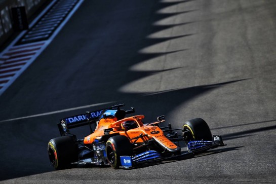 Carlos Sainz Jr (ESP) McLaren MCL35.
11.12.2020. Formula 1 World Championship, Rd 17, Abu Dhabi Grand Prix, Yas Marina Circuit, Abu Dhabi, Practice Day.
- www.xpbimages.com, EMail: requests@xpbimages.com © Copyright: Batchelor / XPB Images
