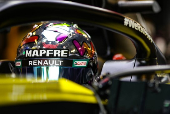 Daniel Ricciardo (AUS) Renault F1 Team RS20.
12.12.2020. Formula 1 World Championship, Rd 17, Abu Dhabi Grand Prix, Yas Marina Circuit, Abu Dhabi, Qualifying Day.
- www.xpbimages.com, EMail: requests@xpbimages.com © Copyright: Charniaux / XPB Images