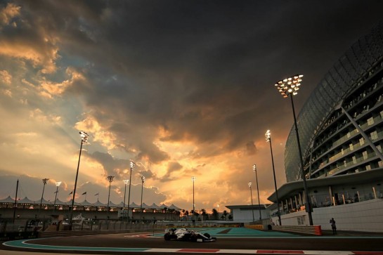 Nicholas Latifi (CDN) Williams Racing FW43.
12.12.2020. Formula 1 World Championship, Rd 17, Abu Dhabi Grand Prix, Yas Marina Circuit, Abu Dhabi, Qualifying Day.
- www.xpbimages.com, EMail: requests@xpbimages.com © Copyright: Moy / XPB Images