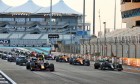 Max Verstappen (NLD) Red Bull Racing RB16 leads at the start of the race. 13.12.2020. Formula 1 World Championship, Rd 17, Abu Dhabi Grand Prix