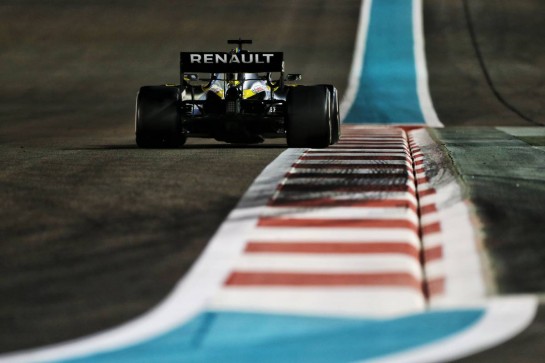 Daniel Ricciardo (AUS) Renault F1 Team RS20.
13.12.2020. Formula 1 World Championship, Rd 17, Abu Dhabi Grand Prix, Yas Marina Circuit, Abu Dhabi, Race Day.
- www.xpbimages.com, EMail: requests@xpbimages.com © Copyright: Moy / XPB Images