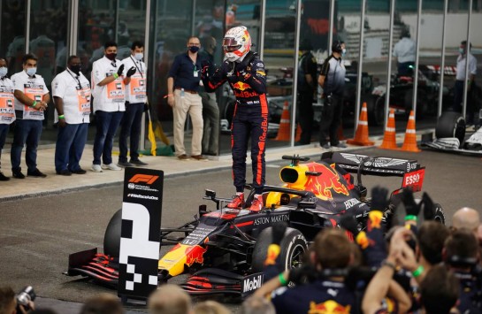 Race winner Max Verstappen (NLD) Red Bull Racing RB16 celebrates in parc ferme.
13.12.2020. Formula 1 World Championship, Rd 17, Abu Dhabi Grand Prix, Yas Marina Circuit, Abu Dhabi, Race Day.
- www.xpbimages.com, EMail: requests@xpbimages.com © Copyright: FIA Pool Image for Editorial Use Only
