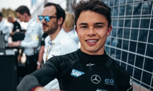Mercedes adds Nyck de Vries as test and reserve driver