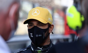 Hamilton hopes to seal new Mercedes deal before Christmas