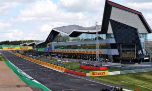 Silverstone renames main pit straight 'Hamilton Straight'