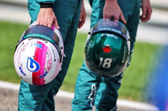 Lance Stroll (CDN) Aston Martin F1 Team and Sebastian Vettel (GER) Aston Martin F1 Team.
12.03.2021. Formula 1 Testing, Sakhir, Bahrain, Day One.
- www.xpbimages.com, EMail: requests@xpbimages.com © Copyright: Moy / XPB Images