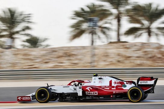 Antonio Giovinazzi (ITA) Alfa Romeo Racing C41.
13.03.2021. Formula 1 Testing, Sakhir, Bahrain, Day Two.
- www.xpbimages.com, EMail: requests@xpbimages.com © Copyright: Batchelor / XPB Images