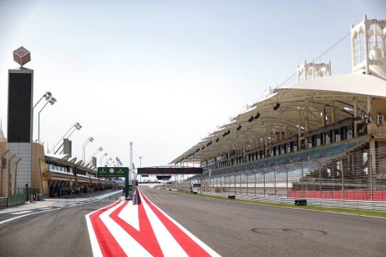 Track Atmosphere 
25.03.2021. Formula 1 World Championship, Rd 1, Bahrain Grand Prix, Sakhir, Bahrain, Preparation Day.
- www.xpbimages.com, EMail: requests@xpbimages.com © Copyright: Charniaux / XPB Images