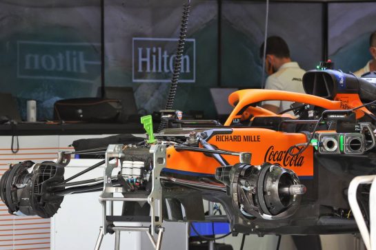 McLaren MCL35M being prepared.
25.03.2021. Formula 1 World Championship, Rd 1, Bahrain Grand Prix, Sakhir, Bahrain, Preparation Day.
- www.xpbimages.com, EMail: requests@xpbimages.com © Copyright: Batchelor / XPB Images