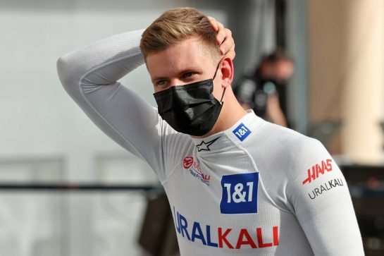 Mick Schumacher (GER) Haas F1 Team.
25.03.2021. Formula 1 World Championship, Rd 1, Bahrain Grand Prix, Sakhir, Bahrain, Preparation Day.
- www.xpbimages.com, EMail: requests@xpbimages.com © Copyright: Batchelor / XPB Images