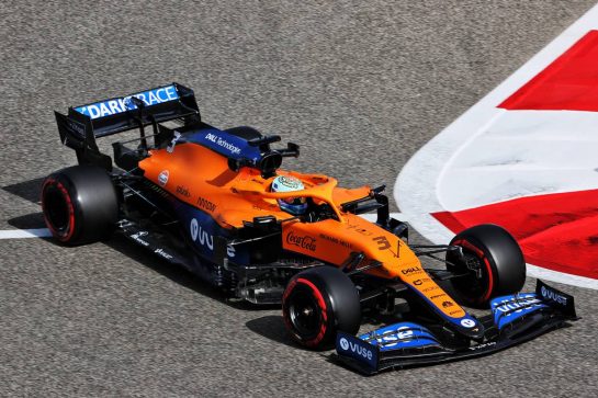 Daniel Ricciardo (AUS) McLaren MCL35M.
26.03.2021. Formula 1 World Championship, Rd 1, Bahrain Grand Prix, Sakhir, Bahrain, Practice Day
- www.xpbimages.com, EMail: requests@xpbimages.com © Copyright: Charniaux / XPB Images