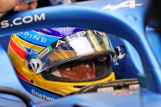 Fernando Alonso (ESP) Alpine F1 Team A521.
26.03.2021. Formula 1 World Championship, Rd 1, Bahrain Grand Prix, Sakhir, Bahrain, Practice Day
- www.xpbimages.com, EMail: requests@xpbimages.com © Copyright: Moy / XPB Images