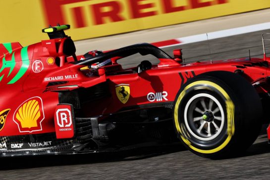 Carlos Sainz Jr (ESP) Ferrari SF-21.
27.03.2021. Formula 1 World Championship, Rd 1, Bahrain Grand Prix, Sakhir, Bahrain, Qualifying Day.
- www.xpbimages.com, EMail: requests@xpbimages.com © Copyright: Batchelor / XPB Images