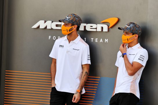 (L to R): Daniel Ricciardo (AUS) McLaren with team mate Lando Norris (GBR) McLaren.
28.03.2021. Formula 1 World Championship, Rd 1, Bahrain Grand Prix, Sakhir, Bahrain, Race Day.
- www.xpbimages.com, EMail: requests@xpbimages.com © Copyright: Moy / XPB Images
