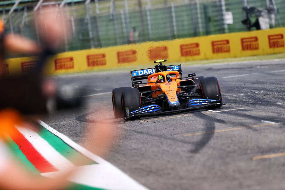 Lando Norris (GBR) McLaren celebrates his third position at the end of the race. 18.04.2021. Formula 1 World Championship, Rd 2, Emilia Romagna Grand Prix, Imola