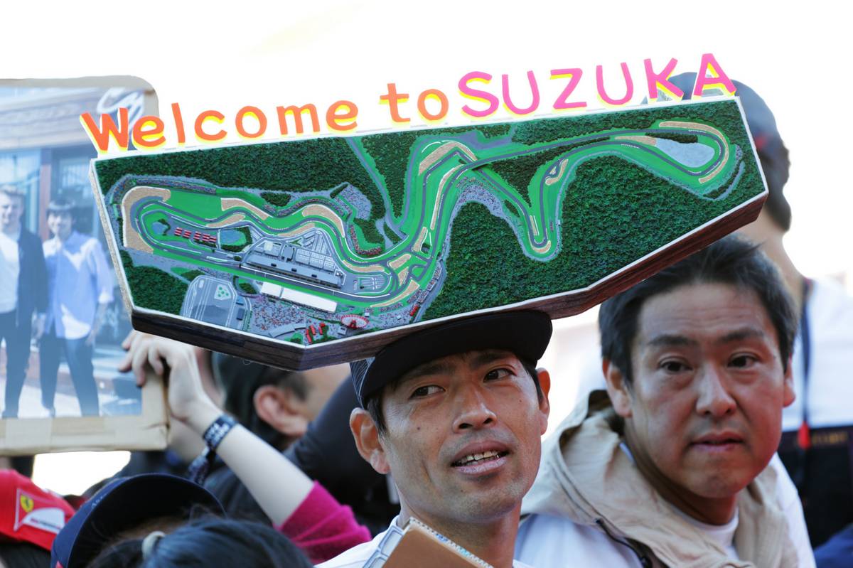 Circuit atmosphere - fans. 13.10.2019. Formula 1 World Championship, Rd 17, Japanese Grand Prix, Suzuka