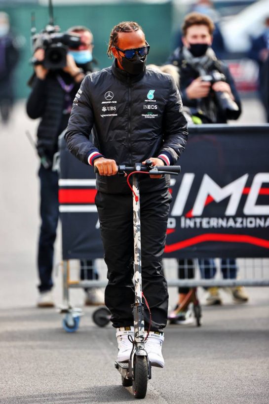 Lewis Hamilton (GBR) Mercedes AMG F1.
17.04.2021. Formula 1 World Championship, Rd 2, Emilia Romagna Grand Prix, Imola, Italy, Qualifying Day.
- www.xpbimages.com, EMail: requests@xpbimages.com © Copyright: Moy / XPB Images