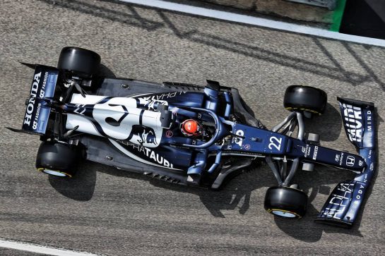 Yuki Tsunoda (JPN) AlphaTauri AT02.
17.04.2021. Formula 1 World Championship, Rd 2, Emilia Romagna Grand Prix, Imola, Italy, Qualifying Day.
- www.xpbimages.com, EMail: requests@xpbimages.com © Copyright: Batchelor / XPB Images
