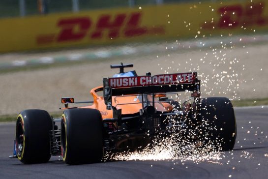 Daniel Ricciardo (AUS), McLaren F1 Team 17.04.2021. Formula 1 World Championship, Rd 2, Emilia Romagna Grand Prix, Imola, Italy, Qualifying Day.- www.xpbimages.com, EMail: requests@xpbimages.com © Copyright: Charniaux / XPB Images
