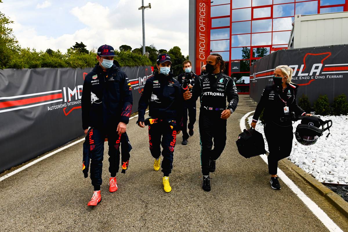 Max Verstappen (NLD) Red Bull Racing with Sergio Perez (MEX) Red Bull Racing and Lewis Hamilton (GBR) Mercedes AMG F1. 17.04.2021. Formula 1 World Championship, Rd 2, Emilia Romagna Grand Prix, Imola