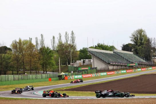 Lewis Hamilton (GBR) Mercedes AMG F1 W12.
18.04.2021. Formula 1 World Championship, Rd 2, Emilia Romagna Grand Prix, Imola, Italy, Race Day.
- www.xpbimages.com, EMail: requests@xpbimages.com © Copyright: Charniaux / XPB Images