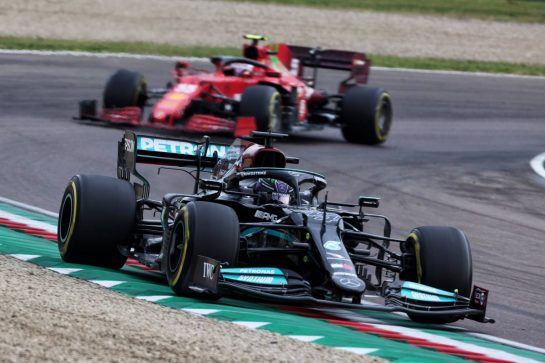 Lewis Hamilton (GBR) Mercedes AMG F1 W12.
18.04.2021. Formula 1 World Championship, Rd 2, Emilia Romagna Grand Prix, Imola, Italy, Race Day.
- www.xpbimages.com, EMail: requests@xpbimages.com © Copyright: Charniaux / XPB Images