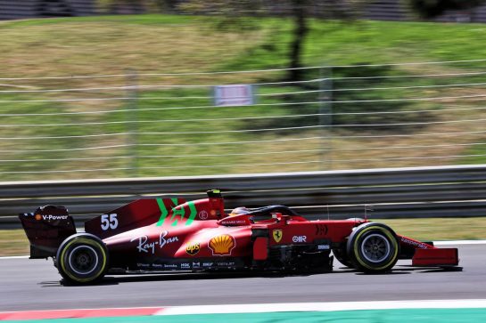 Carlos Sainz Jr (ESP) Ferrari SF-21.
30.04.2021. Formula 1 World Championship, Rd 3, Portuguese Grand Prix, Portimao, Portugal, Practice Day.
- www.xpbimages.com, EMail: requests@xpbimages.com © Copyright: Batchelor / XPB Images