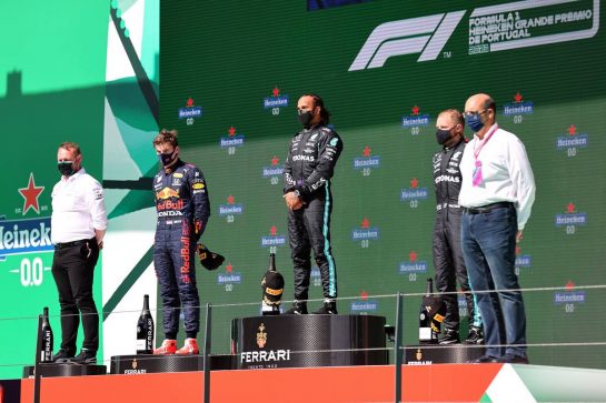 1st place Lewis Hamilton (GBR) Mercedes AMG F1, 2nd place Max Verstappen (NLD) Red Bull Racing and 3rd place Valtteri Bottas (FIN) Mercedes AMG F1.
02.05.2021. Formula 1 World Championship, Rd 3, Portuguese Grand Prix, Portimao, Portugal, Race Day.
- www.xpbimages.com, EMail: requests@xpbimages.com © Copyright: Batchelor / XPB Images