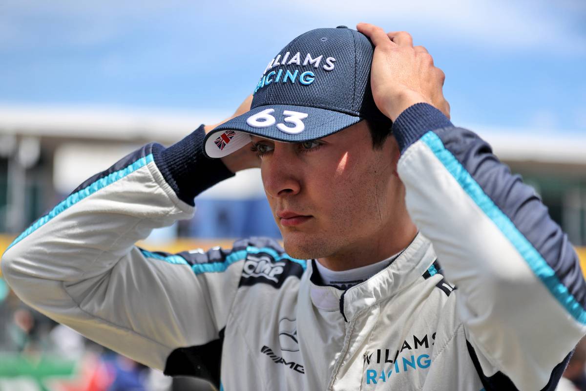 George Russell (GBR) Williams Racing on the grid. 02.05.2021. Formula 1 World Championship, Rd 3, Portuguese Grand Prix, Portimao