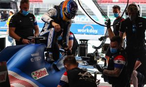 Alonso buoyant after 'good Friday' for Alpine