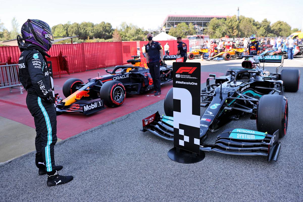 Pole sitter Lewis Hamilton (GBR) Mercedes AMG F1 W12 in qualifying parc ferme. 08.05.2021. Formula 1 World Championship, Rd 4, Spanish Grand Prix, Barcelona