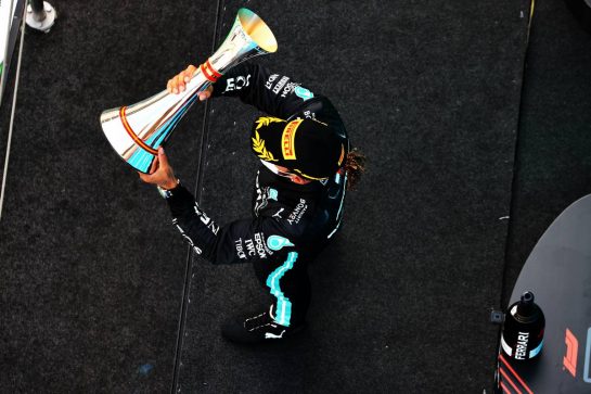 Race winner Lewis Hamilton (GBR) Mercedes AMG F1 celebrates on the podium.
09.05.2021. Formula 1 World Championship, Rd 4, Spanish Grand Prix, Barcelona, Spain, Race Day.
- www.xpbimages.com, EMail: requests@xpbimages.com © Copyright: Moy / XPB Images