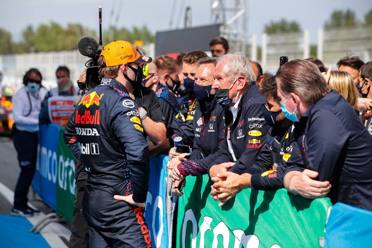 Max Verstappen (NLD) Red Bull Racing in parc ferme with Christian Horner (GBR) Red Bull Racing Team Principal and Dr Helmut Marko (AUT) Red Bull Motorsport Consultant. 09.05.2021. Formula 1 World Championship, Rd 4, Spanish Grand Prix, Barcelona