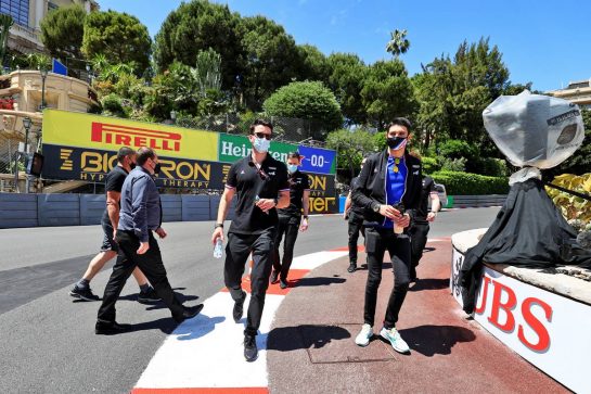 Esteban Ocon (FRA) Alpine F1 Team walks the circuit with the team.
19.05.2021. Formula 1 World Championship, Rd 5, Monaco Grand Prix, Monte Carlo, Monaco, Preparation Day.
- www.xpbimages.com, EMail: requests@xpbimages.com © Copyright: Moy / XPB Images