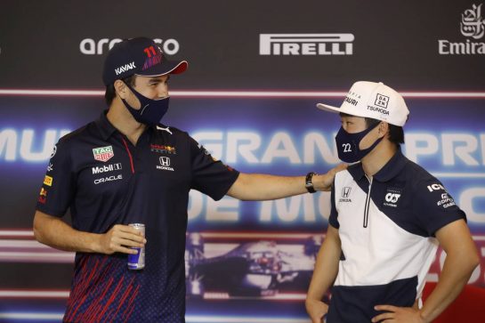 (L to R): Sergio Perez (MEX) Red Bull Racing and Yuki Tsunoda (JPN) AlphaTauri in the FIA Press Conference.
19.05.2021. Formula 1 World Championship, Rd 5, Monaco Grand Prix, Monte Carlo, Monaco, Preparation Day.
- www.xpbimages.com, EMail: requests@xpbimages.com © Copyright: FIA Pool Image for Editorial Use Only