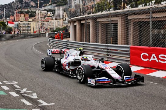 Mick Schumacher (GER) Haas VF-21.
22.05.2021. Formula 1 World Championship, Rd 5, Monaco Grand Prix, Monte Carlo, Monaco, Qualifying Day.
- www.xpbimages.com, EMail: requests@xpbimages.com © Copyright: Batchelor / XPB Images