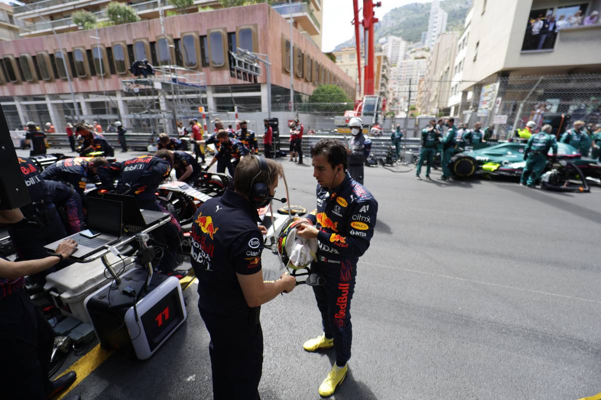 Sergio Perez (MEX) Red Bull Racing on the grid. 23.05.2021. Formula 1 World Championship, Rd 5, Monaco Grand Prix, Monte Carlo