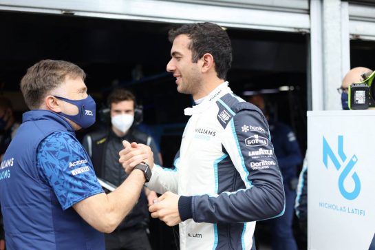 Nicholas Latifi (CDN) Williams Racing with Jost Capito (GER) Williams Racing Chief Executive Officer.
23.05.2021. Formula 1 World Championship, Rd 5, Monaco Grand Prix, Monte Carlo, Monaco, Race Day.
- www.xpbimages.com, EMail: requests@xpbimages.com © Copyright: Bearne / XPB Images