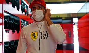 Sainz keeping it 'on the cautious side' despite positive day