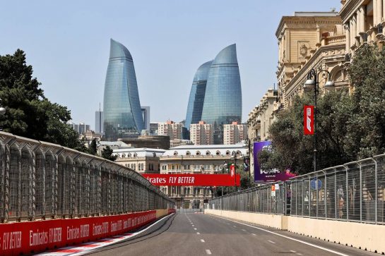 Circuit atmosphere - Scenic Baku.
03.06.2021. Formula 1 World Championship, Rd 6, Azerbaijan Grand Prix, Baku Street Circuit, Azerbaijan, Preparation Day.
- www.xpbimages.com, EMail: requests@xpbimages.com © Copyright: Moy / XPB Images